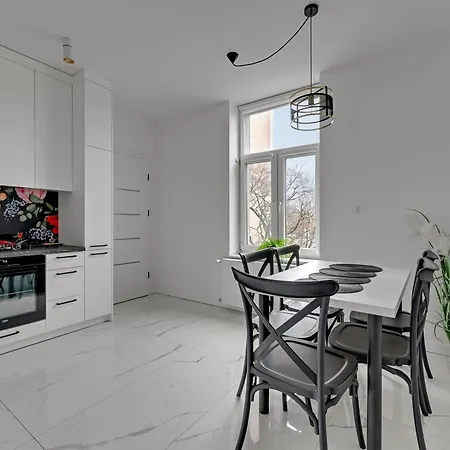 Lion - Glow Apartment Sopot